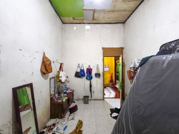 Rumah Luas 1 Lt 15 Menit ke RS Sari Asih Cipondoh Hadap Timur J-38880