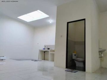 Rumah Ngagel Wasana STRATEGIS, BARU RENOV, ROW 4.5M