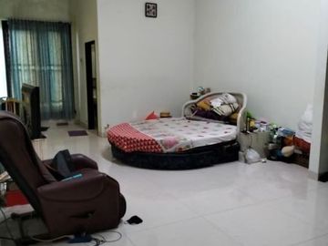 Rumah Imperial Golf Regency Pakuwon Indah Surabaya Barat *DN