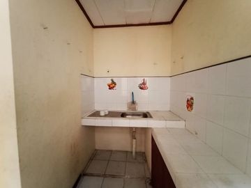 Di Sewakan Rumah Strategis 4 Kamar Cocok Untuk Kantor di Jl. Turangga Bandung