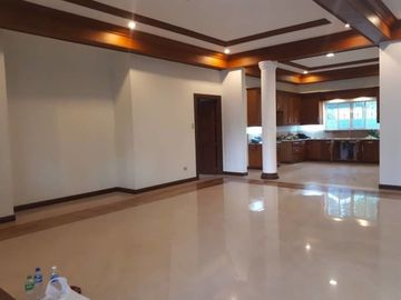 Spacious House with 3 Bedroom for RENT in Angeles City