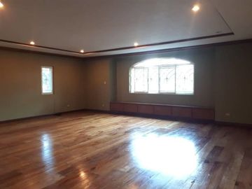 Spacious House with 3 Bedroom for RENT in Angeles City