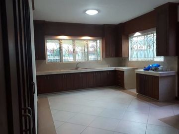 Spacious House with 3 Bedroom for RENT in Angeles City