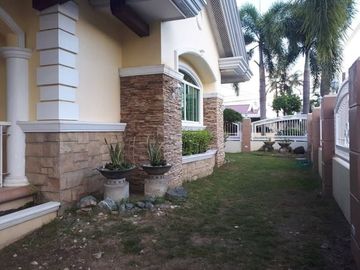 Spacious House with 3 Bedroom for RENT in Angeles City