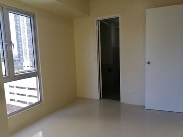 FOR SALE: 2 BR Condominium in Montane BGC, Taguig