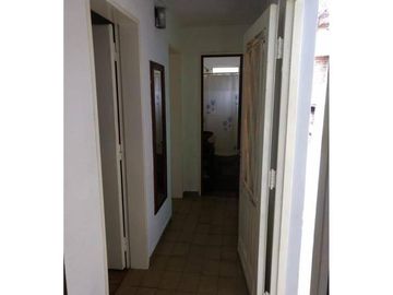 CHALET 5 AMPLIOS AMBIENTES CON EXTENSO PARQUE