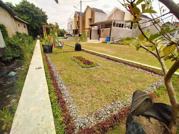 Rumah 2 Lantai Hook Dengan Bonus Balcony Garden Plus View Gunung