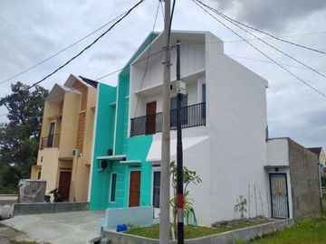 Rumah 2 Lantai Hook Dengan Bonus Balcony Garden Plus View Gunung