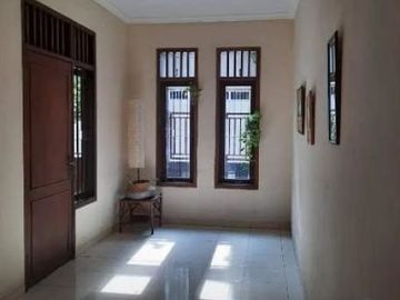 Rumah 2 Lantai Siap Huni Gubeng Kertajaya Surabaya