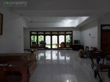 Rumah luas Margorejo Indah