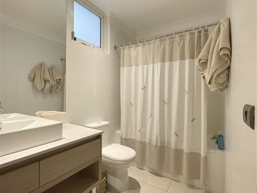 Departamento en venta de 3 dorm. en Lo Barnechea