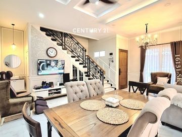 Dijual Rumah Cantik Di Dekat  Bintaro Sektor 9 Di Dalam Cluster