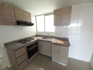 apartamento en venta en conjunto residencial portobello  piso 7. Cod V13337