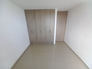 apartamento en venta en conjunto residencial portobello  piso 7. Cod V13337