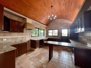CASA EN VENTA EN EL DORADO AL LADO DEL RO | ARLETTE FLORES