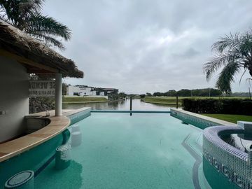 CASA EN VENTA EN EL DORADO AL LADO DEL RO | ARLETTE FLORES