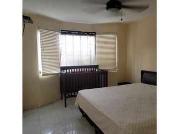 SE VENDE CASA EN ALTOS PRADERAS DE SAN ANTONIO 300 M2