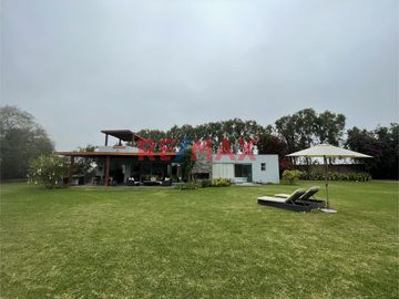 Se Vende Hermosa Casa De Campo En El Carmen - Chincha