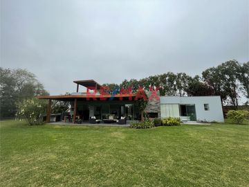 Se Vende Hermosa Casa De Campo En El Carmen - Chincha