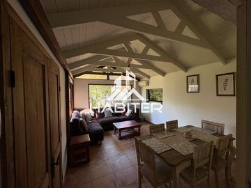 Casa en venta de 4 dorm. en Curicó (39697)