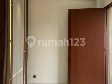 Dijual Rumah Aristoteles Utara Gading Serpong, Tanggerang