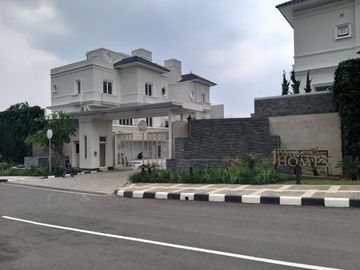 Perumahan Mewah dan Modern 1 Park Homes dengan private lift dan pool