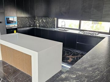 Casa de 5 recamaras una de ellas en PLANTA BAJA en Yucatán Country Club