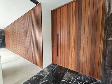 Casa de 5 recamaras una de ellas en PLANTA BAJA en Yucatán Country Club