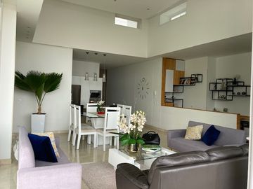 apartamento en venta en cristales. Cod V107339
