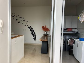 apartamento en venta en cristales. Cod V107339