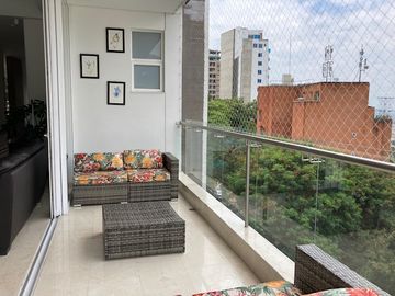 apartamento en venta en cristales. Cod V107339