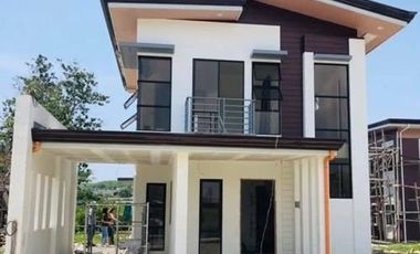 Single Detached Houses in Vista De Bahia Resort Subdivision
