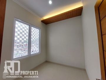 Rumah Mewah Premium Jalan Tajem dekat Budi Mulia Maguwoharjo