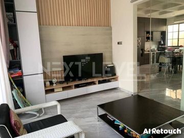 Dijual Rumah Daerah Perumahan Pakuwon Indah Minimalis Strategis Siap Huni