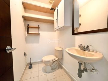 oficina en arriendo en milla de oro. Cod A777239