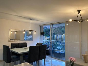apartamento en arriendo en loma del indio. Cod A9434011
