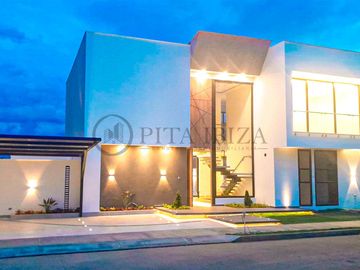 casa en venta en bocono. Cod V2889