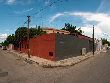 CASA EN VENTA MERIDA  F-2115 $12,000,000  4 RC.  COL. MAYA