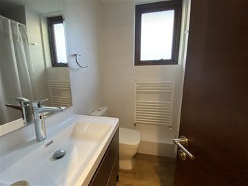 Exclusivo Departamento en Venta con Vista al Lago | Pucón