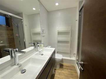 Exclusivo Departamento en Venta con Vista al Lago | Pucón