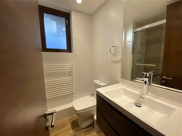 Exclusivo Departamento en Venta con Vista al Lago | Pucón