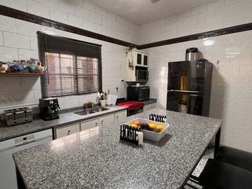 Casa PH en venta en Lanus Este