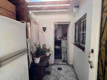 Casa PH en venta en Lanus Este