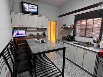 Casa PH en venta en Lanus Este