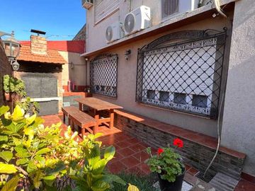 Casa PH en venta en Lanus Este