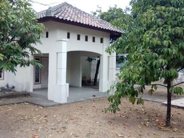 House near Jl Bung Hatta