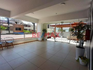 Dpto 1303 vista exterior, en condominio Festiva
Area 70.21 m2
Calle Casapalca con Av Arica. Cercado de Lima
Area 67.93 m2
- Sala comedor con salid