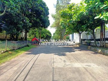 Rumah mewah dekat Mall Setrasari & Sutami