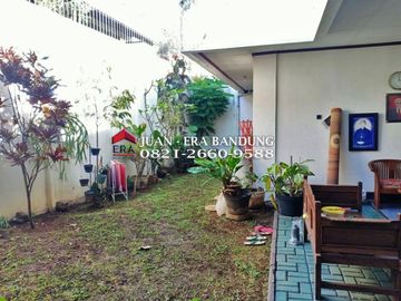 Rumah mewah dekat Mall Setrasari & Sutami