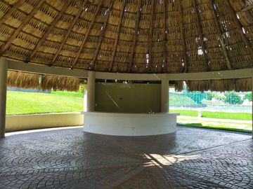 Casa de 3 rec., alberca, terreno 185 m2 en Real Santa Fe, Xochitepec, Mor.